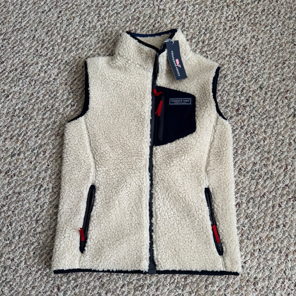 vineyard vines boys vest size L
